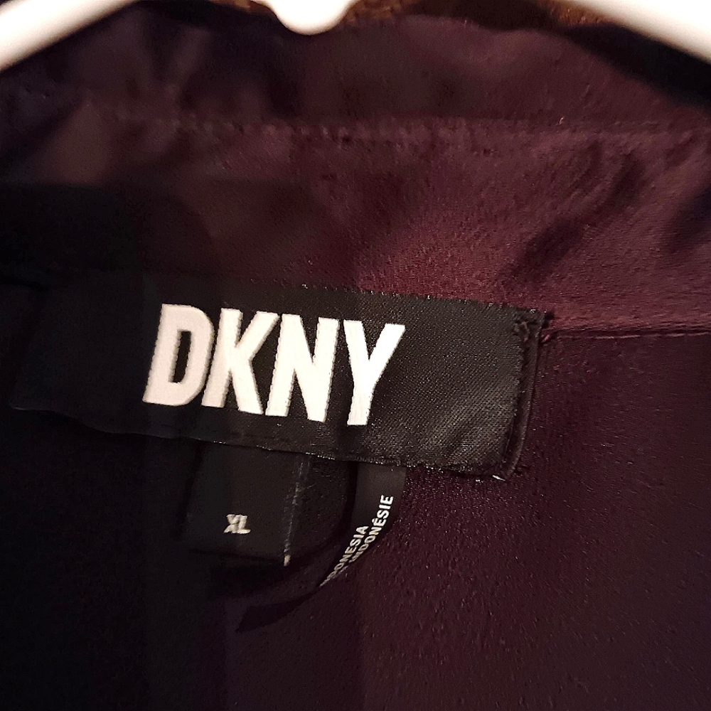 Woman's oversized look front DKNY. WORE ONE TIME.